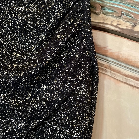 Windsor Black and Gold Skirt Size Small Glitter Bling Ruched Side Super Soft - Picture 4 of 10